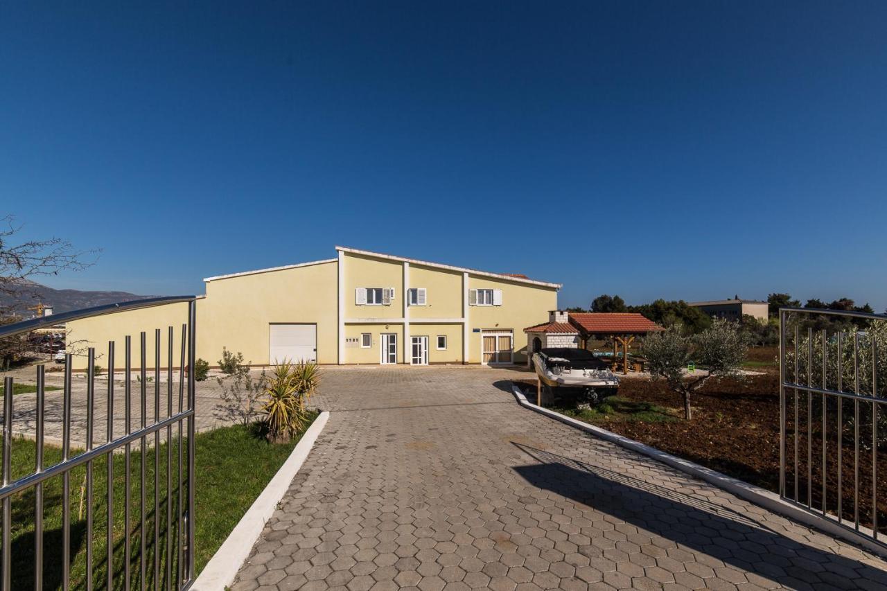 Orange Tree Garden Apartment Trogir Ngoại thất bức ảnh